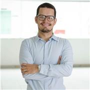 Professor de Direito Civil com experiência em produção de material didático e aulas presenciais e on-line